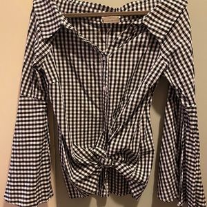 Long sleeve. Crop top